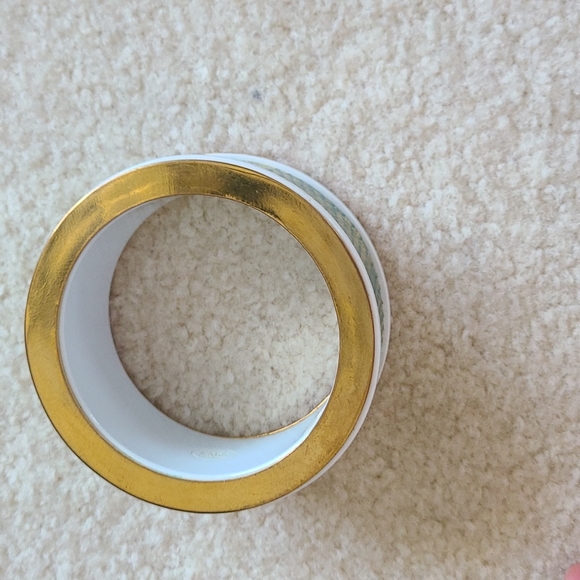 Snakeskin & white enamel gold plated bangle bracelet. - Picture 3 of 6